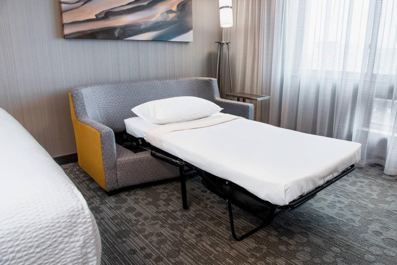 Hotel Courtyard By Marriott Edmonton West Exteriér fotografie