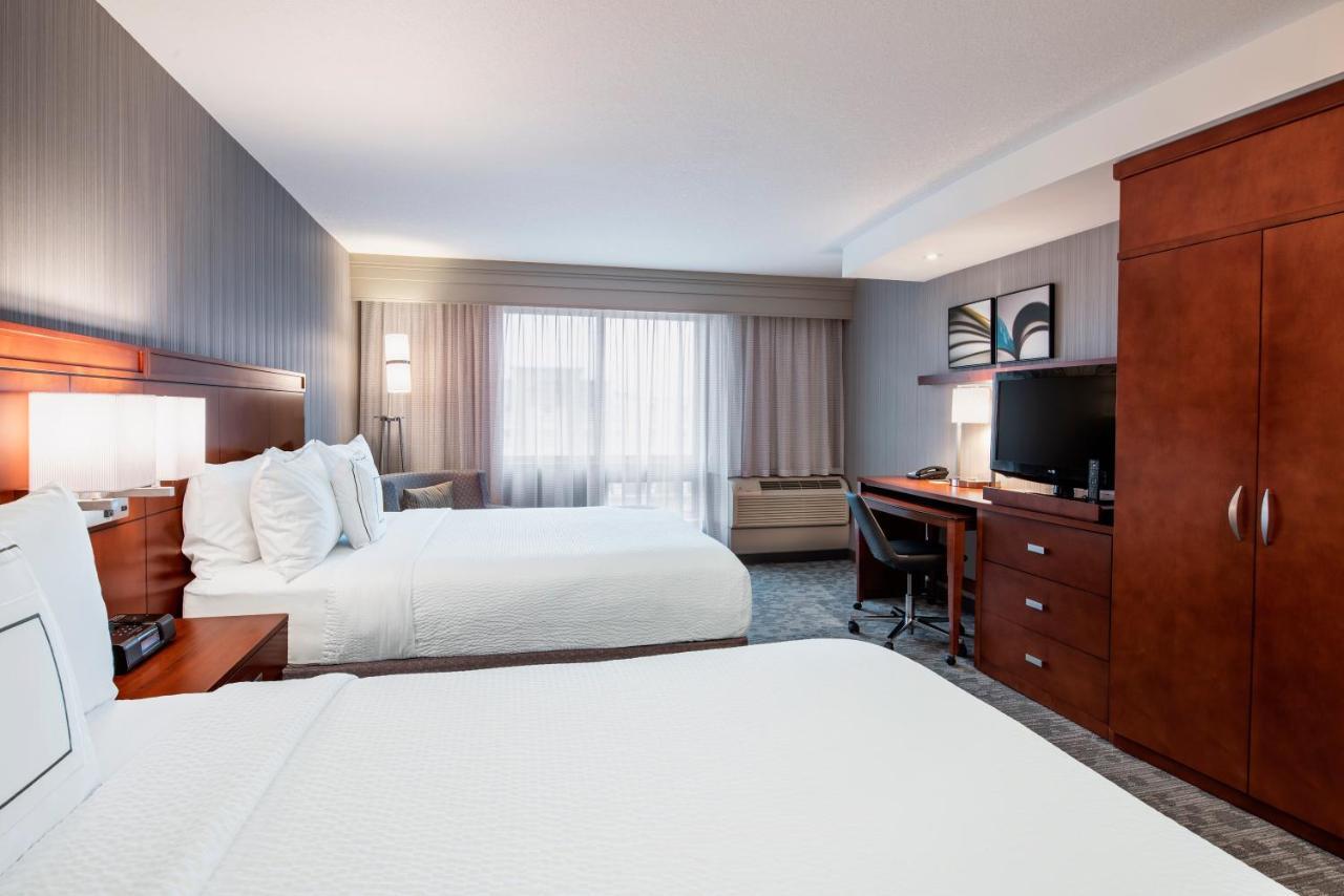 Hotel Courtyard By Marriott Edmonton West Exteriér fotografie