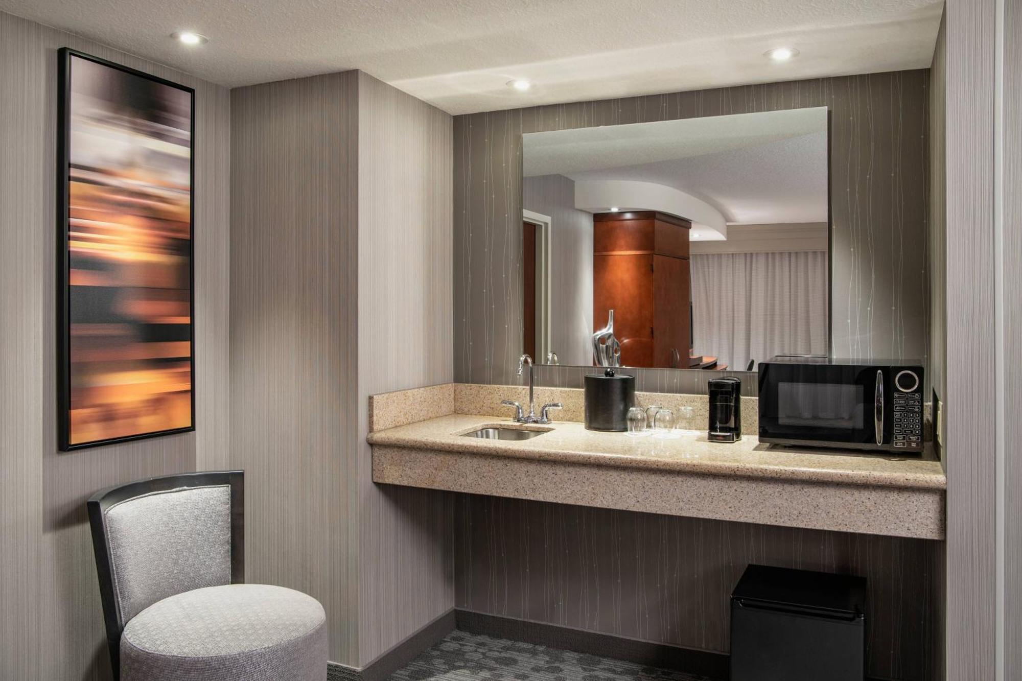 Hotel Courtyard By Marriott Edmonton West Exteriér fotografie