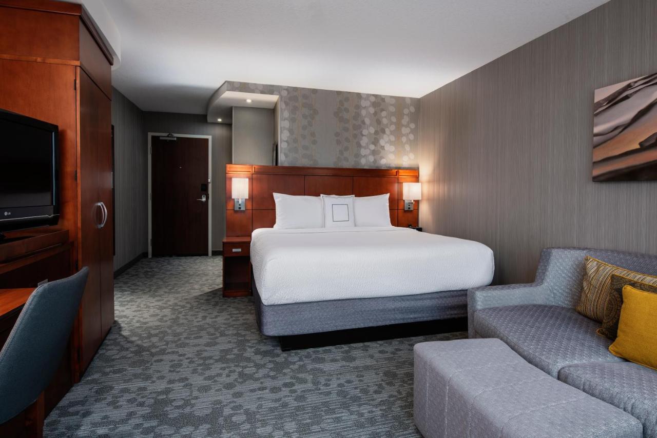 Hotel Courtyard By Marriott Edmonton West Exteriér fotografie
